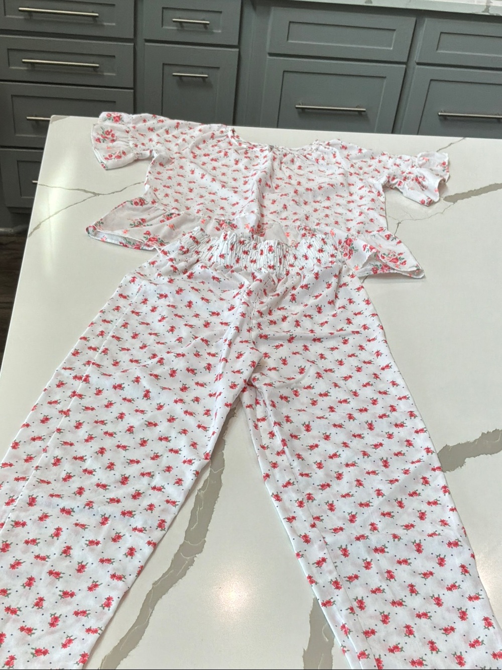 Gap Size 10 Girls' White and Pink Floral Pajama Set Flower Ruffle Designer